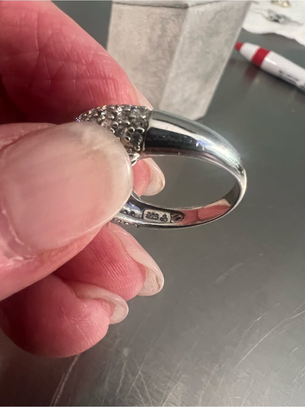 Sterling Silver Pave Seal Animal Ring — Sparkling Crystal Accent - Picture 4 of 6